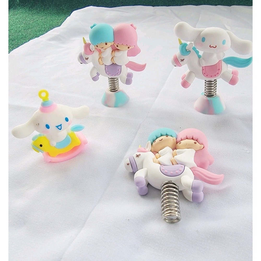 Sanrio Characters Carousel & Charm Lot - Cinnamoroll & Little Twin Stars